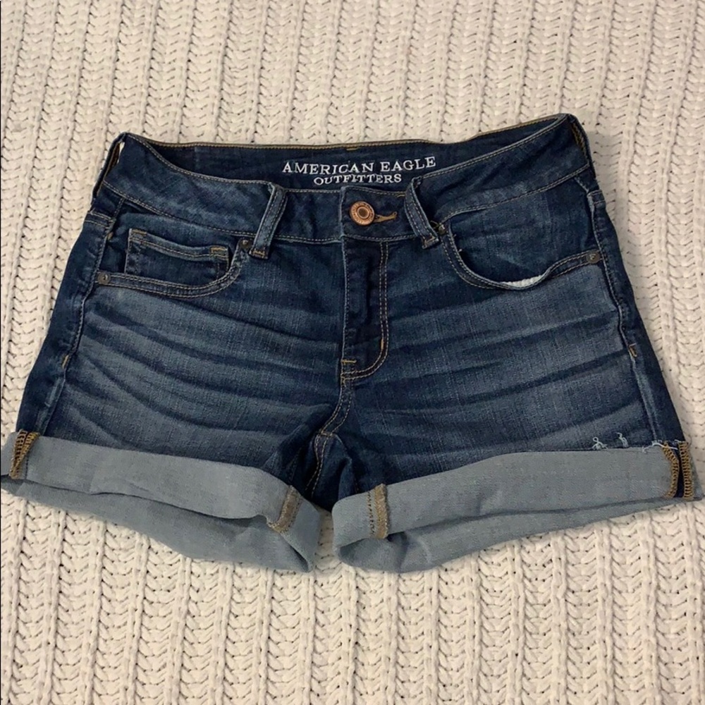 AEO super super stretch shorts